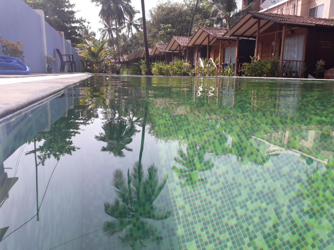 Ciiroc Hotel Morjim Exterior foto